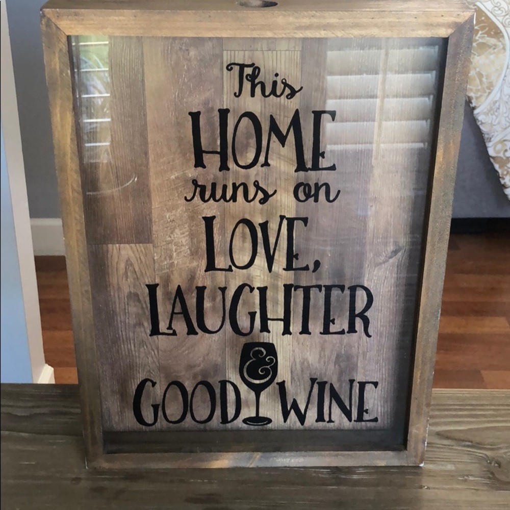 Wine cork wall art NWOT